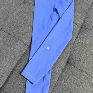 LuLu Lemon cropped leggings light bright blue for petite size 4